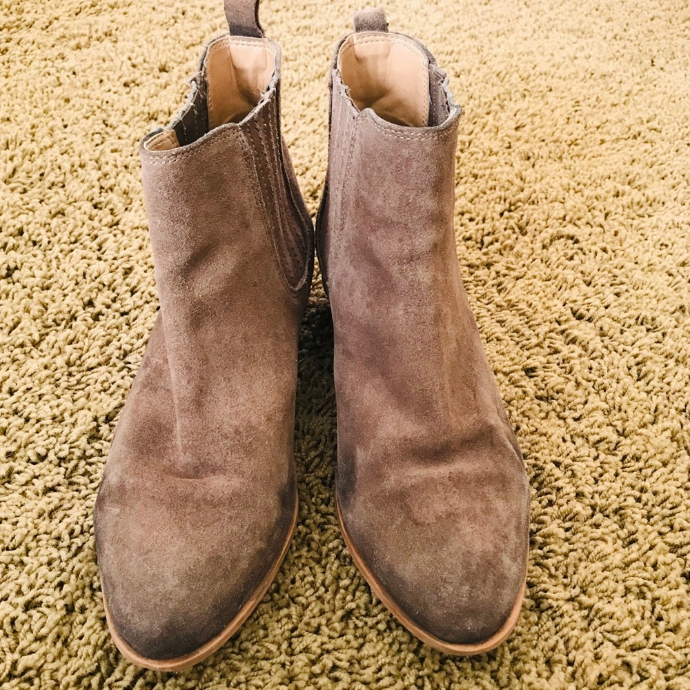 Steve Madden boots